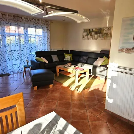 Sabine Holiday home *